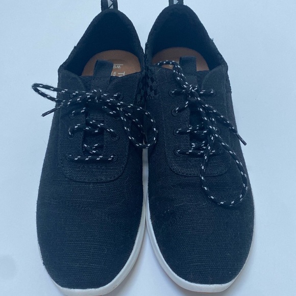 Tom’s Cabrillo Sneakers - Picture 4 of 5